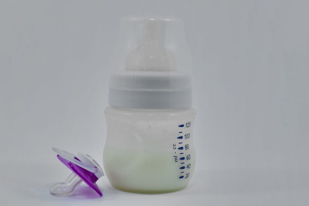 Packing Breast Milk for A Day Out - Helpful Tips and Ideas