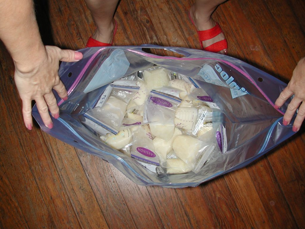 Packing Breast Milk for A Day Out - Helpful Tips and Ideas